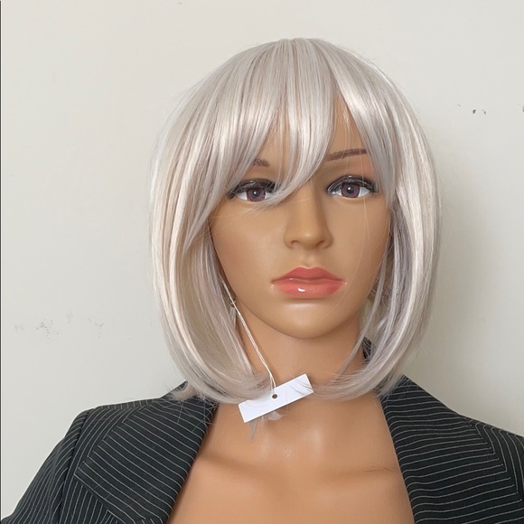 NWT 10” white platinum ash bangs bob straight wig